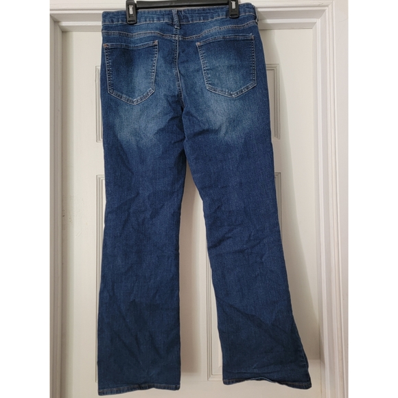 Junior's "SO"  Low Rise Bootcut Jeans. Size 15 / 32 EUC - Picture 4 of 10